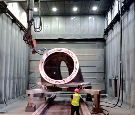 龍門十二軸噴砂機器人